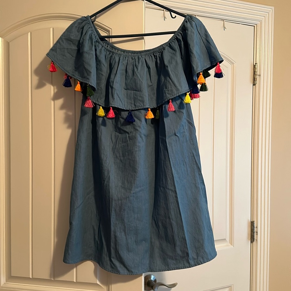 Forever 21 size medium blue dress with colorful tassels